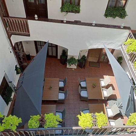 Old Prague House Bed and Breakfast Εξωτερικό φωτογραφία