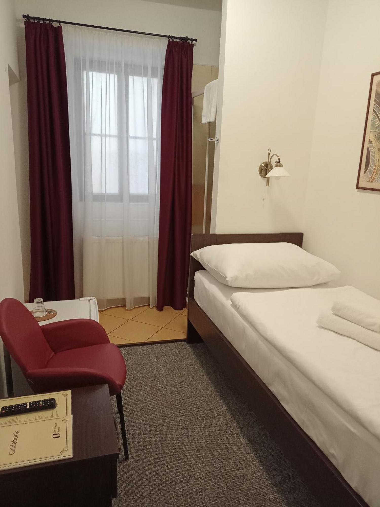 Old Prague House Bed and Breakfast Δωμάτιο φωτογραφία