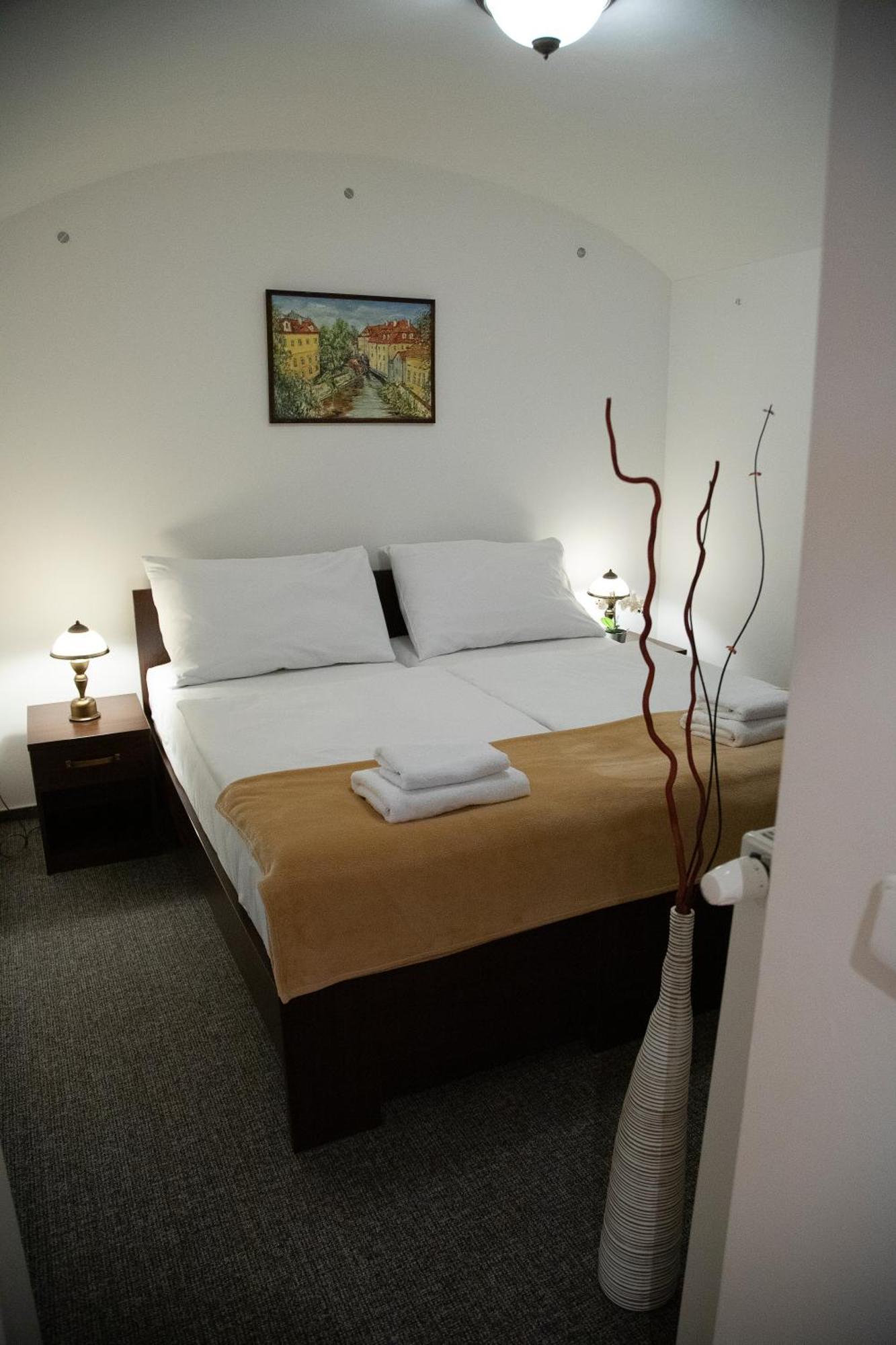 Old Prague House Bed and Breakfast Εξωτερικό φωτογραφία