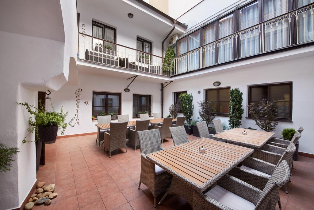 Old Prague House Bed and Breakfast Εξωτερικό φωτογραφία